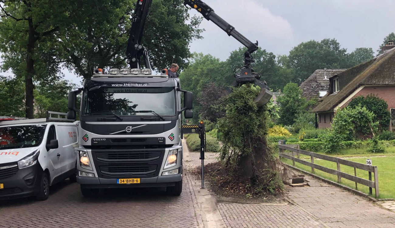 Verwijderen groen groot onderhoud Holstraat Gemeente Emmen