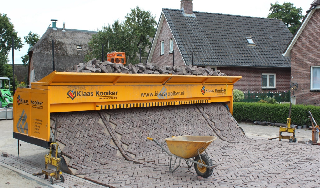 Machinaal bestraten met de Roadprinter